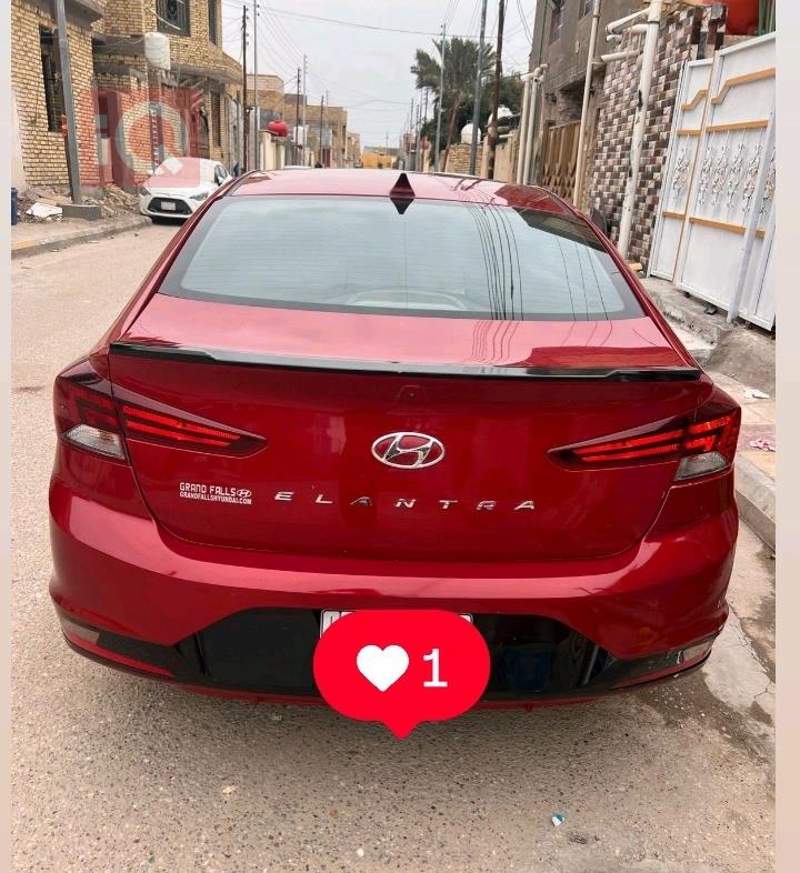 هیوندای ئەلەنترا